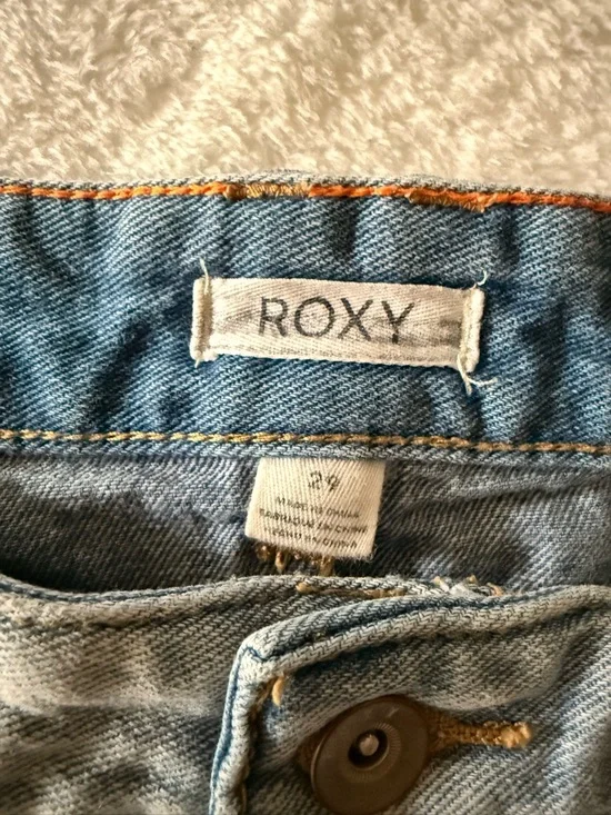 Roxy Denim Cutoff Cuffs Distressed Shorts 29 - Picture 4 of 8